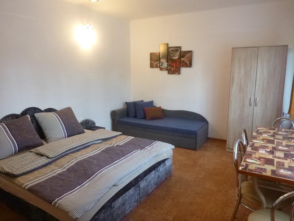 Apartmanovy Dom Grand Štúrovo Exterior foto